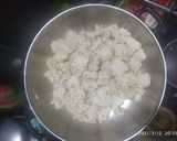 A picture of step 3 of Shahi Amiri Dhokla.