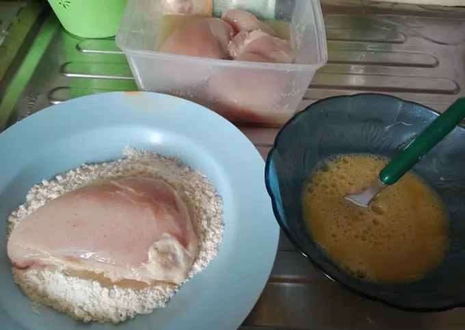Langkah-langkah untuk membuat Resep Steak Ayam rumahan