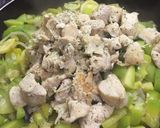 Foto del paso 3 de la receta: Revuelto de zapallo y pollo