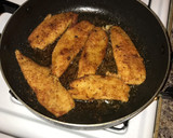 Foto del paso 3 de la receta: Filete de pescado empanizado a la mostaza