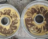 Foto langkah ke 7 dari resep Marble Pumpkin Cake.