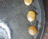 Foto del paso 4 de la receta: Galletitas de azúcar negra (para merendar rico y rápido)