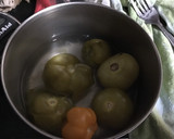 Foto del paso 3 de la receta: Omelette de tocino y pimientos bañada con salsa verde con habanero