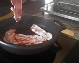 Foto del paso 4 de la receta: Escalopines de ternera en salsa de cebolla