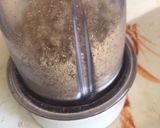 A picture of step 1 of Homemade soup seasoning.