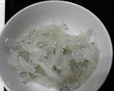 Hình bước làm 1 của món Cá mờm nấu lá me đất