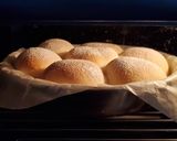 A picture of step 10 of Japanese milk bun.