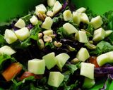 Foto del paso 5 de la receta: Ensalada de Kale, maní, repollo y queso