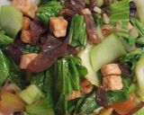 Foto langkah ke 3 dari resep Tumis pokchoy, tempe, jamur kuping.