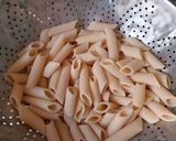 A picture of step 1 of Penne Pasta in White Sauce.
