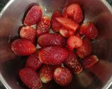 A picture of step 2 of Strawberry ice cream.