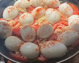 Foto del paso 4 de la receta: Huevos escalfados con verduras