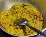 सोलेभात अर्थात तुरीचे दाणे घालून केलेला भात..(Toori Danyacha Bhat Recipe In Marathi) रेसिपी स्टेप 5 फोटो 