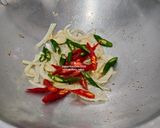 Foto langkah ke 2 dari resep Tumis Tempe Labu Siam.