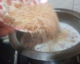 A picture of step 4 of Gulkand Sewaiya.