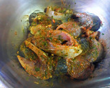 Foto del paso 7 de la receta: Caballas en adobo al limón