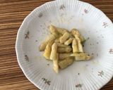 Foto del passaggio 2 della ricetta Filetto di vitello con crema di asparagi, e cipolla fritta