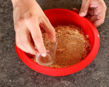 Foto del paso 2 de la receta: Tarta helada de fresa y nata