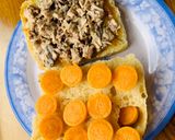 Hình bước làm 2 của món Bánh mì ciabatta kẹp cá ngừ bò sốt mayonnaise và quả tầm bóp (thù lù)