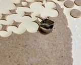 Foto del paso 3 de la receta: Alfajores deluxe de masa Linzer 🔥