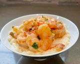 A picture of step 7 of Shrimp and Grits.