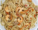 Foto langkah ke 2 dari resep Spaghetti Aglio Olio.