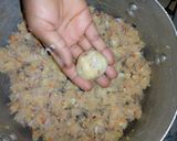 A picture of step 6 of Yam-sweet potato Balls.