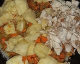 Foto del paso 4 de la receta: Zucchine ripiene di pollo,verdure e formaggio-Zucchini relleno de vegetales Pollo y Queso