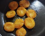 A picture of step 3 of Saganaki with Apricots and Graviera Cheese.