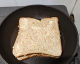 Foto langkah ke 4 dari resep Roti Bakar Isi Apel.