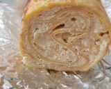 Foto langkah ke 7 dari resep Crepes Tiramisu Roll.