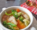 Foto langkah ke 5 dari resep Sup Ikan Dori Brokoli.
