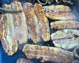 Une image de l'étape 5 de Poitrine de porc fumée marinée grillée aux épices et origan.