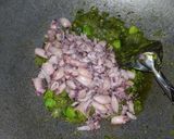 Foto langkah ke 3 dari resep Sambel Cumi Cabe Hijau.