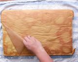 A picture of step 10 of Strawberry Cheese Cake Roll.