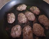 A picture of step 2 of Kachy qeemy ke kabab.