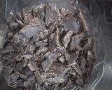 A picture of step 4 of Chocolate pops.