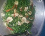 Foto langkah ke 6 dari resep Cah Kangkung Udang.