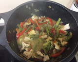Foto del paso 5 de la receta: Fajitas de pollo y verduras con guacamole