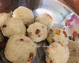 A picture of step 7 of Rava ladoo  .