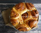 Foto langkah ke 19 dari resep Cinnamon Rolls.
