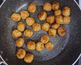 عکس مرحله 1 از دستور دیپ ماست و بادمجان با میت بال مرغ 😋