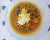 Foto del paso 4 de la receta: Garbanzos con Acelgas, Bacalao y Huevo Cocido