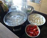 A picture of step 1 of Summer Pasta.