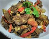Foto langkah ke 5 dari resep Oseng daging sapi terong tomat.