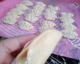 Foto langkah ke 2 dari resep Yaki Gyoza Ayam Udang.