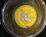 A picture of step 2 of Mushroom Cheese Omelette.