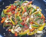 A picture of step 5 of Capsicum Paneer Rice.
