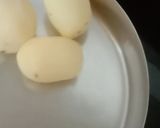 A picture of step 2 of Stuffed beetroot Mini Idli.