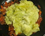 A picture of step 6 of Lauki Bharta (Mashed Bottle Gourd Curry).